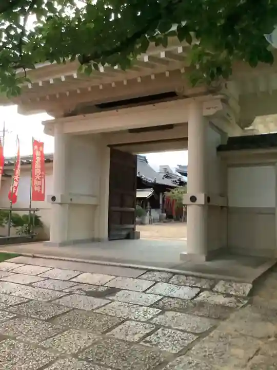 岳桂院の山門・神門