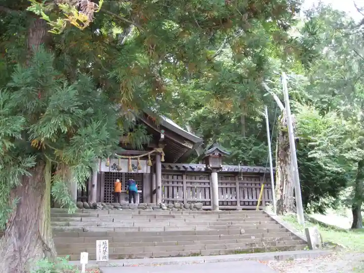 諏訪大社上社前宮(長野県)