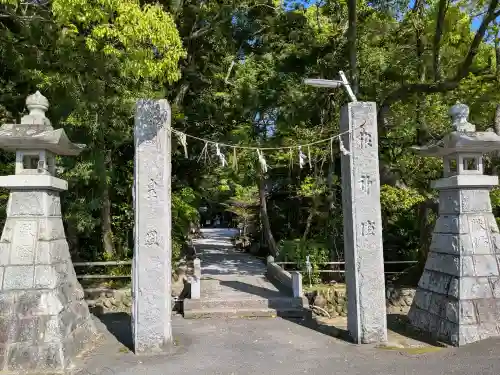 大富神社の{uncategorized: "未分類", other: "その他", undefined: "問題あり", building: "その他建物", grave: "お墓", sacred_gate: "鳥居", guardian: "狛犬", statue: "像", buddha: "仏像", history: "歴史", nature: "自然", garden: "庭園", animal: "動物", pagoda: "塔", temizu: "手水舎", mountain_gate: "山門・神門", sanctuary: "本殿・本堂", subordinate: "末社・摂社", art: "芸術", scenery: "景色", jizo: "地蔵", ema: "絵馬", goshuin: "御朱印", omikuji: "おみくじ", items: "授与品その他", amulet: "お守り", goshuincho: "御朱印帳", eats: "食事", festival: "お祭り", votive_dance: "神楽", shichigosan: "七五三参", wedding: "結婚式", experience: "体験その他", initially: "初詣", around: "周辺", anti_infection: "感染症対策"}