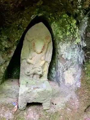 菅尾磨崖仏(大分県)