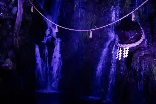 玉簾神社(神奈川県)