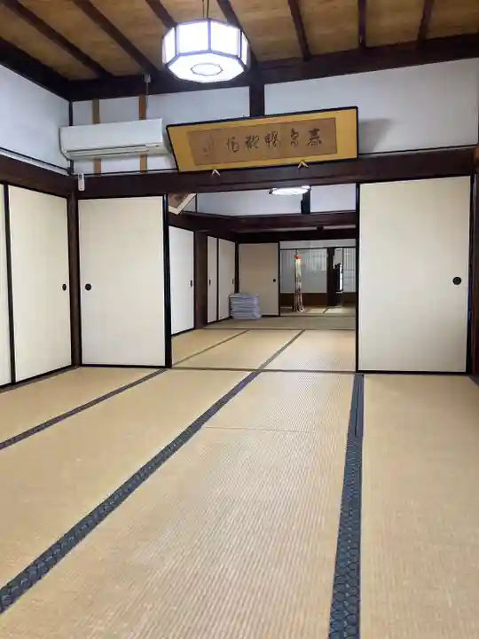 威徳院の本殿・本堂