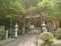 諏訪神社の鳥居