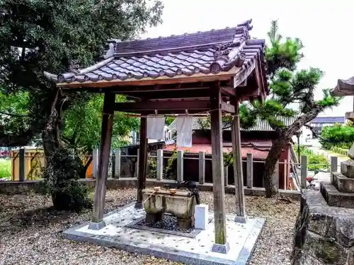 八剱神社（東浦町）の手水舎