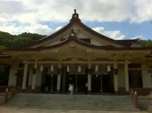 湊川神社の本殿