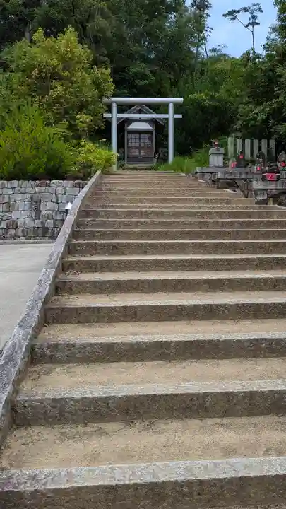 中山寺奥之院(兵庫県)