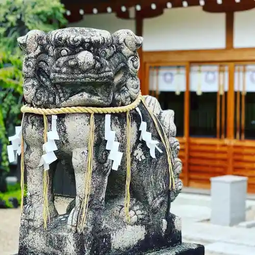 辛國神社の狛犬