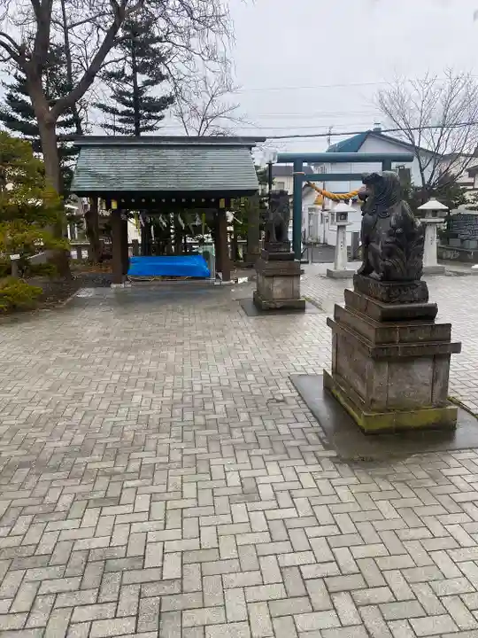 烈々布神社の手水舎