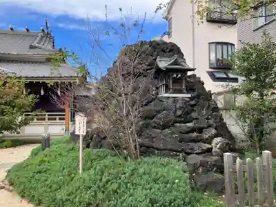 扶桑冨士塚(松原富士)・八大龍王権現社(東京都)