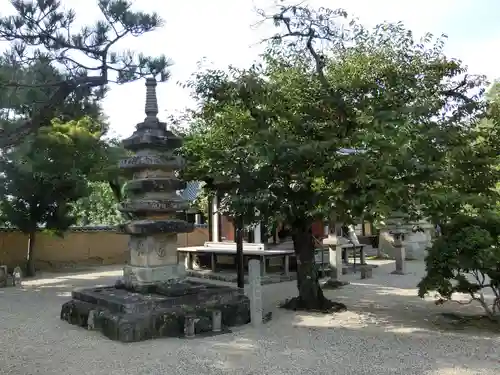 新薬師寺の塔