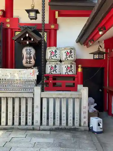 鷲神社の{uncategorized: "未分類", other: "その他", undefined: "問題あり", building: "その他建物", grave: "お墓", sacred_gate: "鳥居", guardian: "狛犬", statue: "像", buddha: "仏像", history: "歴史", nature: "自然", garden: "庭園", animal: "動物", pagoda: "塔", temizu: "手水舎", mountain_gate: "山門・神門", sanctuary: "本殿・本堂", subordinate: "末社・摂社", art: "芸術", scenery: "景色", jizo: "地蔵", ema: "絵馬", goshuin: "御朱印", omikuji: "おみくじ", items: "授与品その他", amulet: "お守り", goshuincho: "御朱印帳", eats: "食事", festival: "お祭り", votive_dance: "神楽", shichigosan: "七五三参", wedding: "結婚式", experience: "体験その他", initially: "初詣", around: "周辺", anti_infection: "感染症対策"}