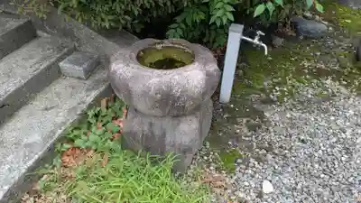 立像寺の手水舎
