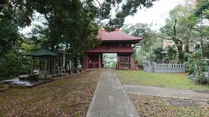 佛現寺の山門・神門