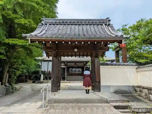 大誓寺の山門