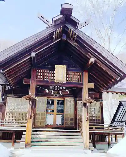 湯澤神社の本殿