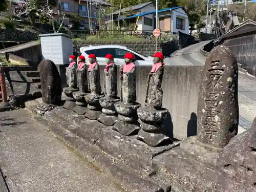 東泉院の地蔵