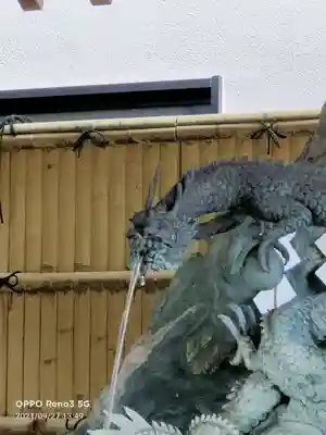 馬橋稲荷神社の手水舎