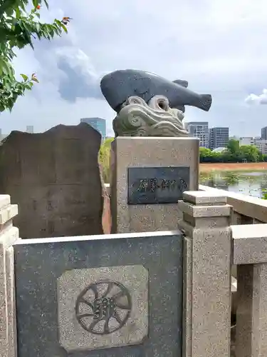 寛永寺不忍池弁天堂の像