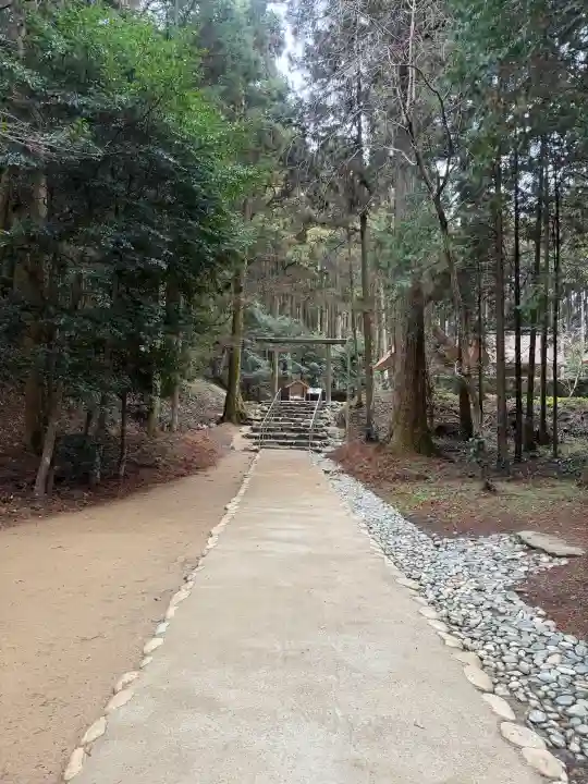 桜井大神宮の{uncategorized: "未分類", other: "その他", undefined: "問題あり", building: "その他建物", grave: "お墓", sacred_gate: "鳥居", guardian: "狛犬", statue: "像", buddha: "仏像", history: "歴史", nature: "自然", garden: "庭園", animal: "動物", pagoda: "塔", temizu: "手水舎", mountain_gate: "山門・神門", sanctuary: "本殿・本堂", subordinate: "末社・摂社", art: "芸術", scenery: "景色", jizo: "地蔵", ema: "絵馬", goshuin: "御朱印", omikuji: "おみくじ", items: "授与品その他", amulet: "お守り", goshuincho: "御朱印帳", eats: "食事", festival: "お祭り", votive_dance: "神楽", shichigosan: "七五三参", wedding: "結婚式", experience: "体験その他", initially: "初詣", around: "周辺", anti_infection: "感染症対策"}