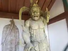 覚伝寺の像