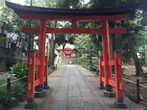 自由が丘熊野神社の鳥居