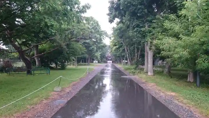 靜内神社の周辺