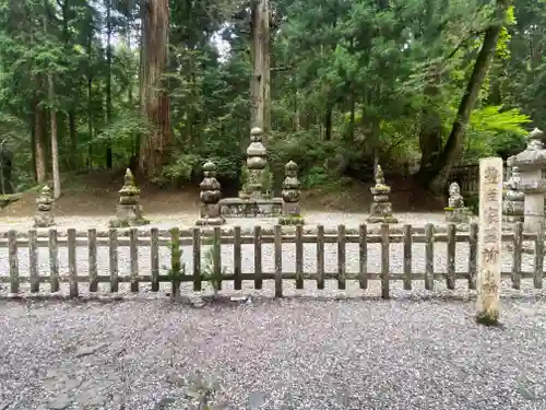 高野山金剛峯寺奥の院(和歌山県)