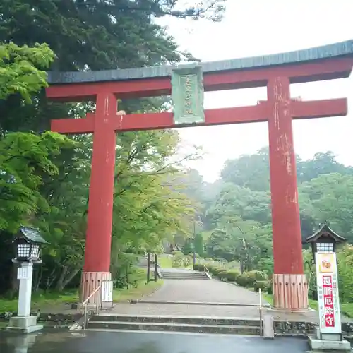 志波彦神社・鹽竈神社の鳥居