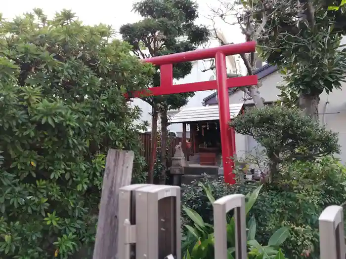 稲荷神社跡地の鳥居