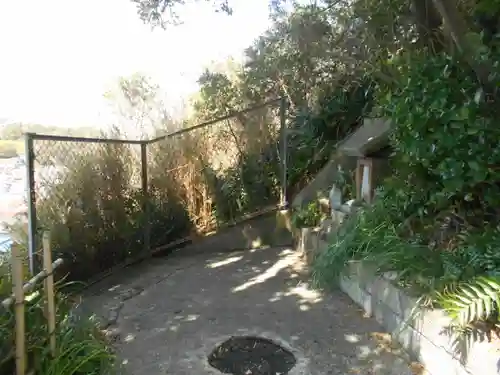 祠のその他建物