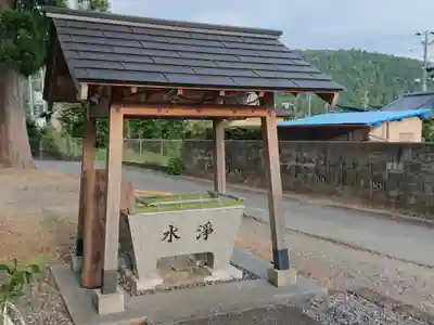 八幡神社の手水舎