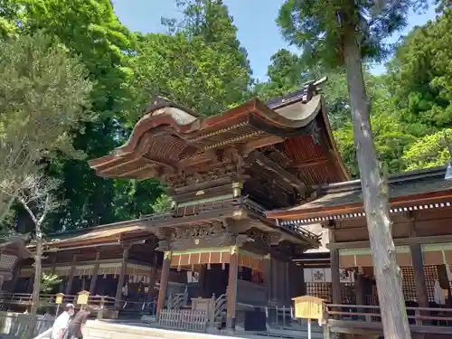 諏訪大社下社秋宮の本殿・本堂