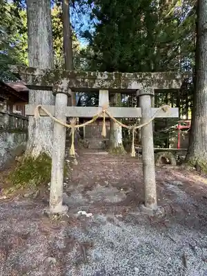 七窪社(長野県)