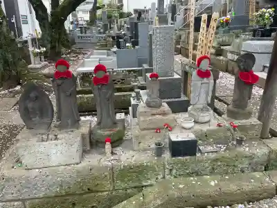東光寺の{uncategorized: "未分類", other: "その他", undefined: "問題あり", building: "その他建物", grave: "お墓", sacred_gate: "鳥居", guardian: "狛犬", statue: "像", buddha: "仏像", history: "歴史", nature: "自然", garden: "庭園", animal: "動物", pagoda: "塔", temizu: "手水舎", mountain_gate: "山門・神門", sanctuary: "本殿・本堂", subordinate: "末社・摂社", art: "芸術", scenery: "景色", jizo: "地蔵", ema: "絵馬", goshuin: "御朱印", omikuji: "おみくじ", items: "授与品その他", amulet: "お守り", goshuincho: "御朱印帳", eats: "食事", festival: "お祭り", votive_dance: "神楽", shichigosan: "七五三参", wedding: "結婚式", experience: "体験その他", initially: "初詣", around: "周辺", anti_infection: "感染症対策"}