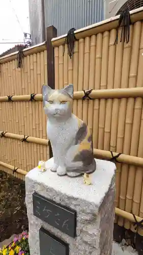 高円寺氷川神社の像