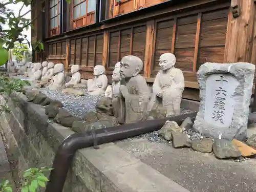 東陽寺の仏像