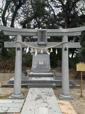篠山神社の{uncategorized: "未分類", other: "その他", undefined: "問題あり", building: "その他建物", grave: "お墓", sacred_gate: "鳥居", guardian: "狛犬", statue: "像", buddha: "仏像", history: "歴史", nature: "自然", garden: "庭園", animal: "動物", pagoda: "塔", temizu: "手水舎", mountain_gate: "山門・神門", sanctuary: "本殿・本堂", subordinate: "末社・摂社", art: "芸術", scenery: "景色", jizo: "地蔵", ema: "絵馬", goshuin: "御朱印", omikuji: "おみくじ", items: "授与品その他", amulet: "お守り", goshuincho: "御朱印帳", eats: "食事", festival: "お祭り", votive_dance: "神楽", shichigosan: "七五三参", wedding: "結婚式", experience: "体験その他", initially: "初詣", around: "周辺", anti_infection: "感染症対策"}