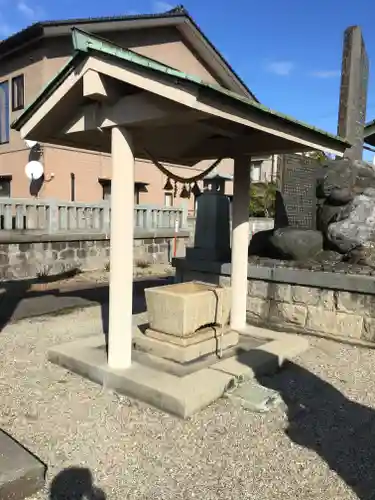 萩浦神社の手水舎