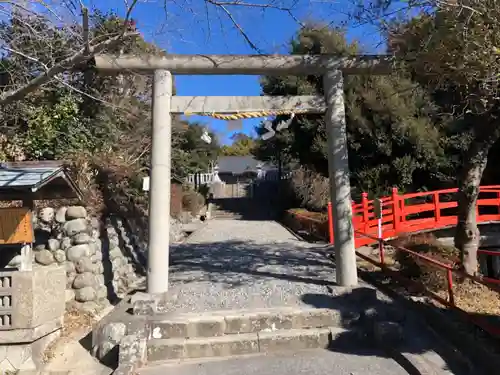 赤尾渋垂郡辺神社の鳥居