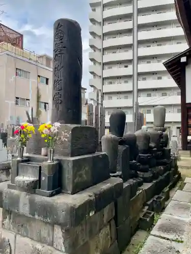 浄心寺の{uncategorized: "未分類", other: "その他", undefined: "問題あり", building: "その他建物", grave: "お墓", sacred_gate: "鳥居", guardian: "狛犬", statue: "像", buddha: "仏像", history: "歴史", nature: "自然", garden: "庭園", animal: "動物", pagoda: "塔", temizu: "手水舎", mountain_gate: "山門・神門", sanctuary: "本殿・本堂", subordinate: "末社・摂社", art: "芸術", scenery: "景色", jizo: "地蔵", ema: "絵馬", goshuin: "御朱印", omikuji: "おみくじ", items: "授与品その他", amulet: "お守り", goshuincho: "御朱印帳", eats: "食事", festival: "お祭り", votive_dance: "神楽", shichigosan: "七五三参", wedding: "結婚式", experience: "体験その他", initially: "初詣", around: "周辺", anti_infection: "感染症対策"}