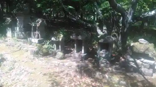 箭山神社下宮の末社