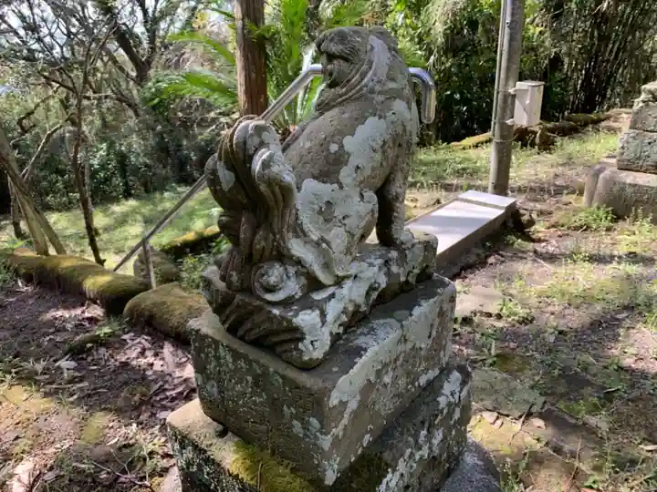 御嶽神社の狛犬