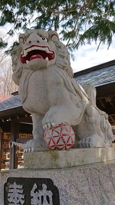 夕張神社の狛犬