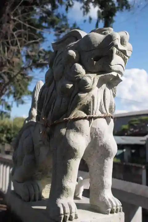 神部神社の狛犬