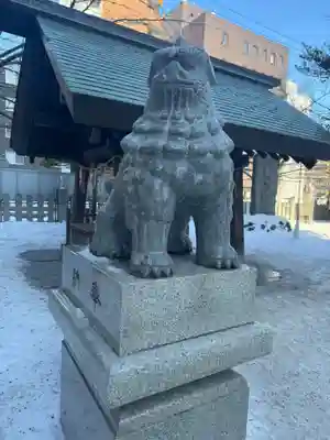 北海道神宮頓宮の狛犬