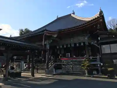 中山寺の本殿・本堂