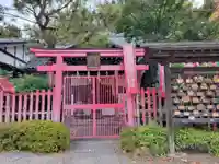玉姫稲荷神社の末社・摂社