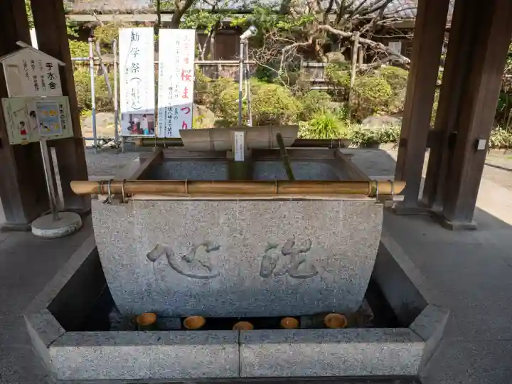 大宮八幡宮の{uncategorized: "未分類", other: "その他", undefined: "問題あり", building: "その他建物", grave: "お墓", sacred_gate: "鳥居", guardian: "狛犬", statue: "像", buddha: "仏像", history: "歴史", nature: "自然", garden: "庭園", animal: "動物", pagoda: "塔", temizu: "手水舎", mountain_gate: "山門・神門", sanctuary: "本殿・本堂", subordinate: "末社・摂社", art: "芸術", scenery: "景色", jizo: "地蔵", ema: "絵馬", goshuin: "御朱印", omikuji: "おみくじ", items: "授与品その他", amulet: "お守り", goshuincho: "御朱印帳", eats: "食事", festival: "お祭り", votive_dance: "神楽", shichigosan: "七五三参", wedding: "結婚式", experience: "体験その他", initially: "初詣", around: "周辺", anti_infection: "感染症対策"}