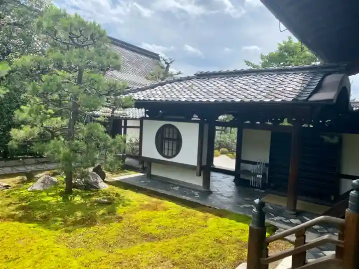 両足院のその他建物