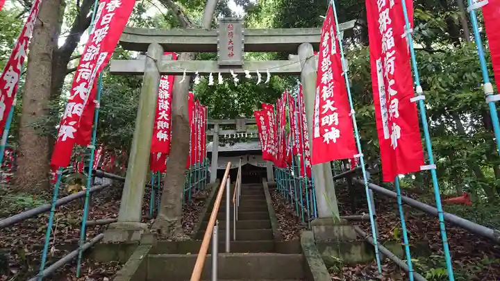 春日部稲荷神社の鳥居
